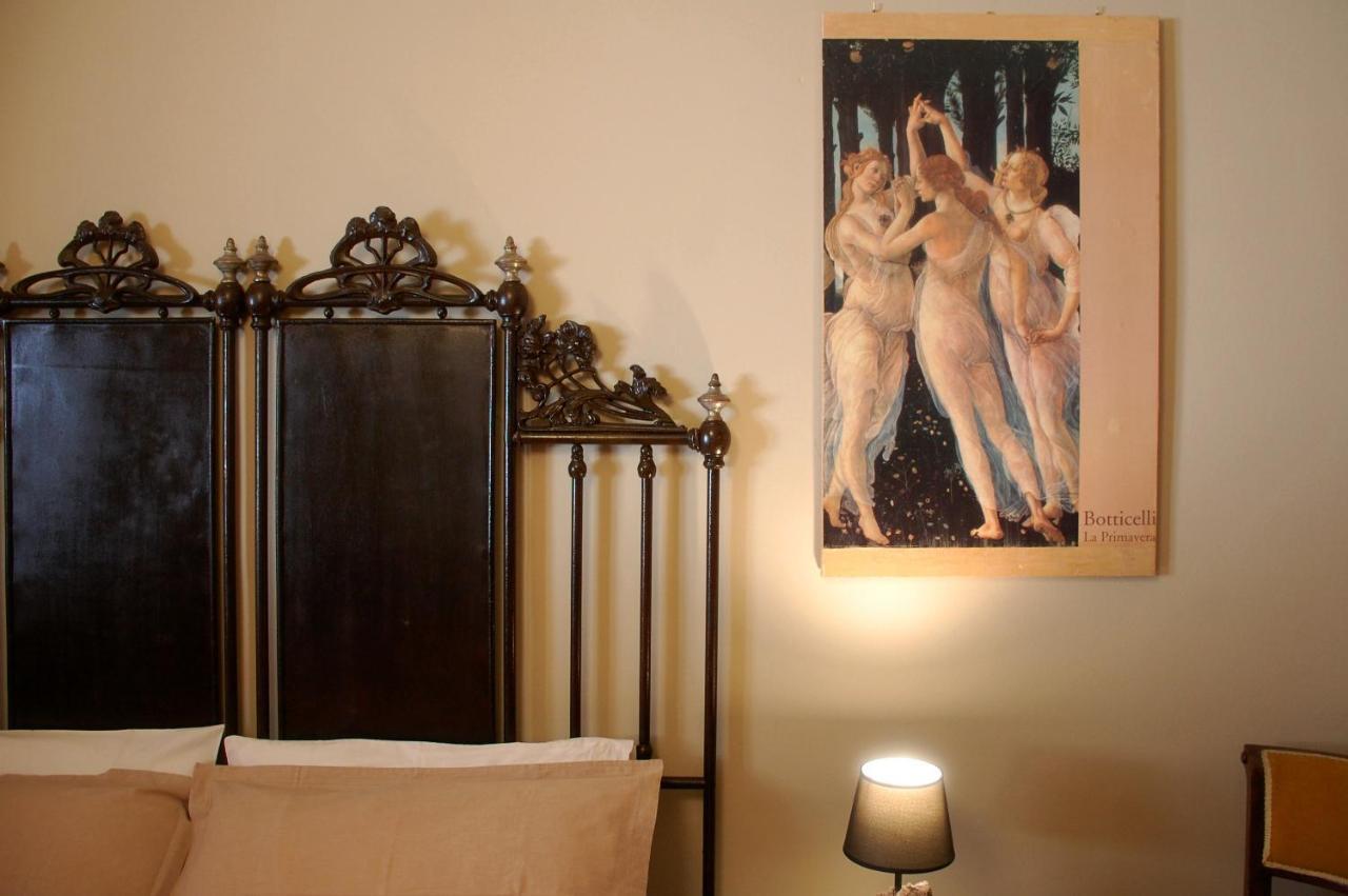 B&B Il Rosso E Il Nero Дзаферана Етнеа Екстериор снимка